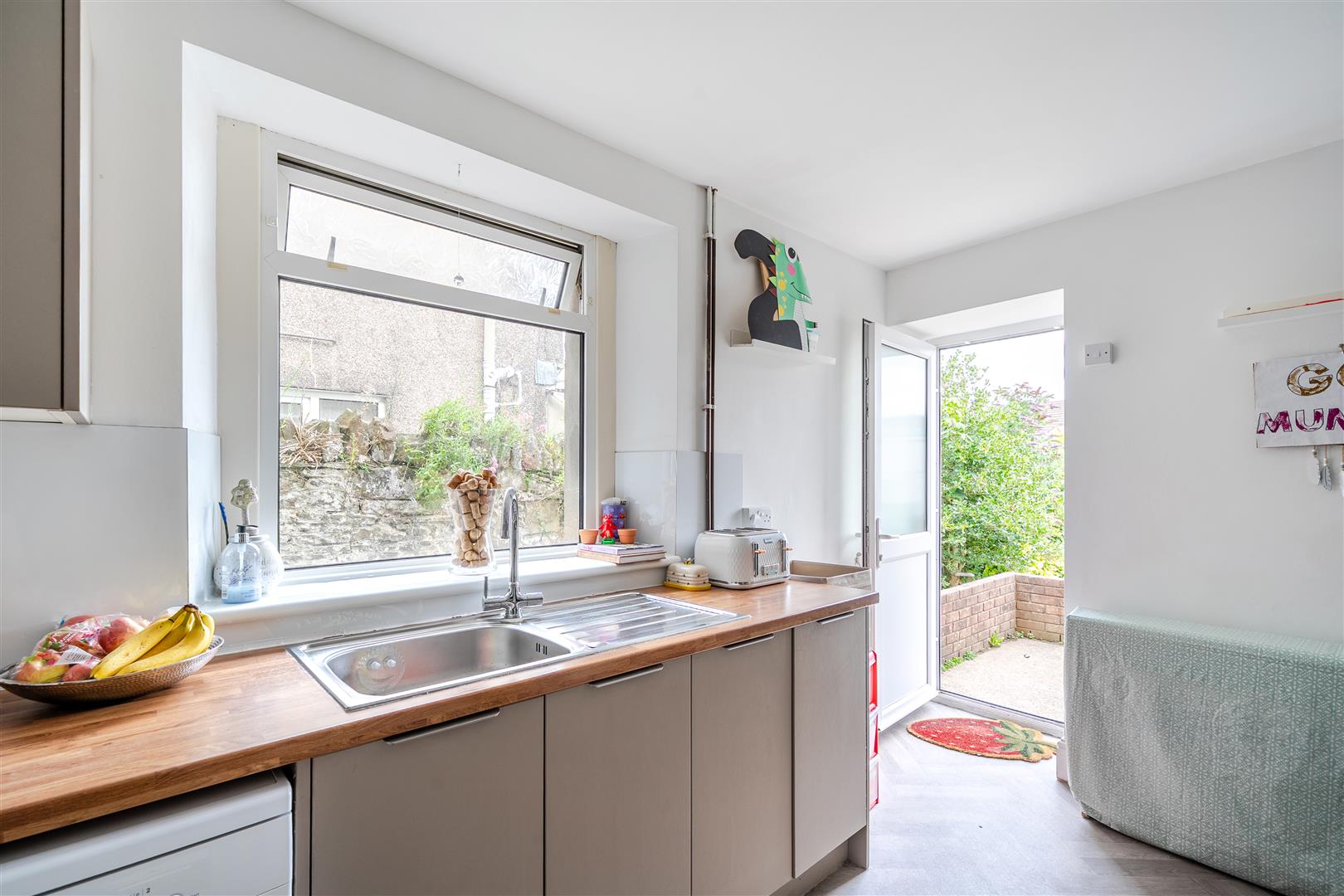 King Edwards Road, Swansea, SA1 4LX